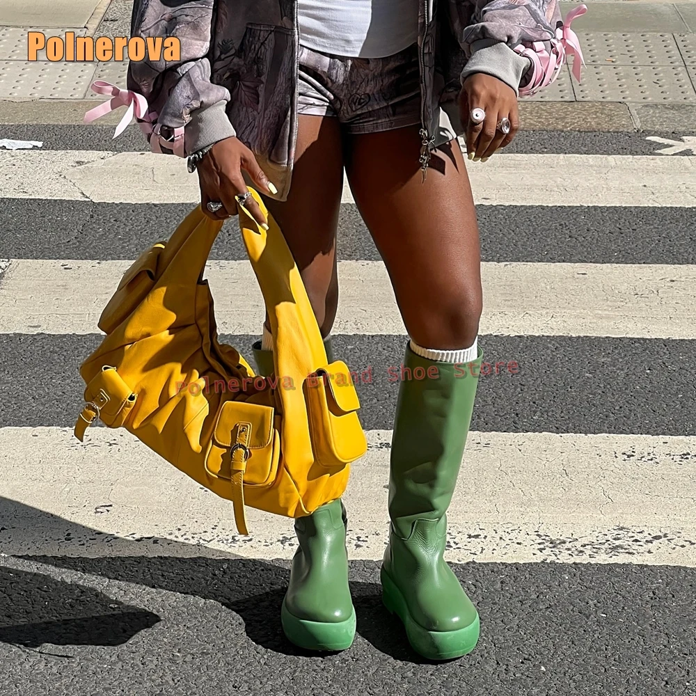Women Fashion Trend 2025 - รองเท้าบูทแฟชั่นผู้หญิงสุดเซ็กซี่ สไตล์หน้าหนาว สีเขียว แบบส้นตึกสูงถึงเข่า ปี 2025