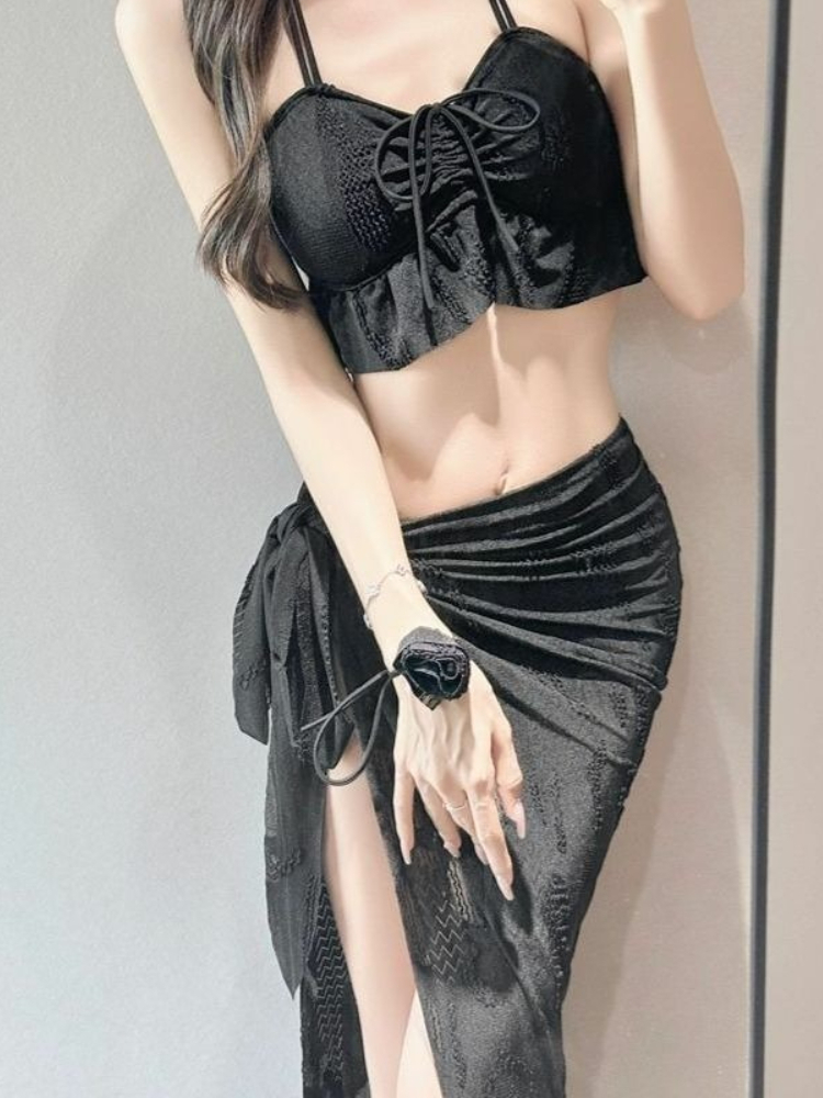Women'S Fashion Middle Ages - ชุดว่ายน้ำสองชิ้นลายดอกไม้สำหรับผู้หญิง แฟชั่นเสื้อชั้นในแบบมีฟองน้ำเสริมทรง ตัดเย็บแบบเว้า ทรงสามเหลี่ยม ชุดสำหรับใส่ไปเที่ยวพักผ่อน
