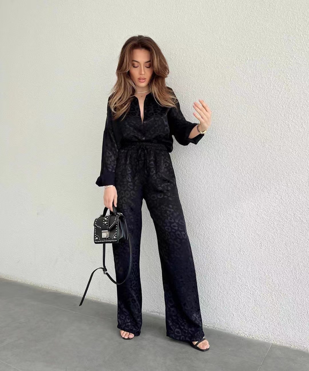 ชุดสูทกางเกงขาบานผ้าซาตินสีขาว - Wide Leg Palazzo Pants บทวิจารณ์และราคา