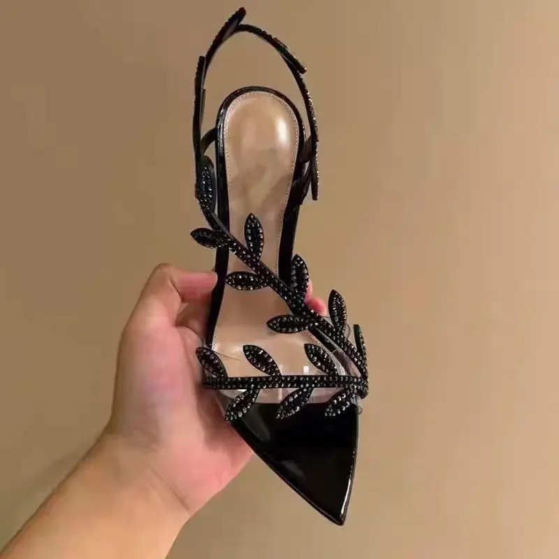 ฤดูร้อนใหม่ 2025 Golden สาขาแล - Women Fashion Trend 2025 บทวิจารณ์และราคา