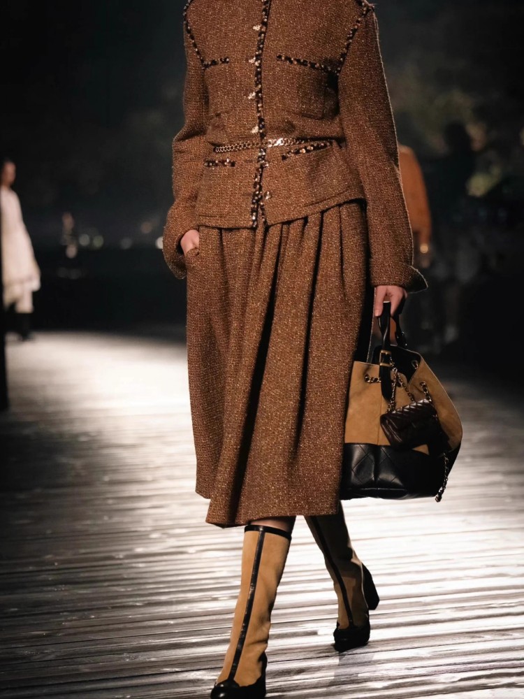 ชุดแจ็คเก็ตทวีดปักเลื่อมคอปกแบ - Belted Shirt Dress บทวิจารณ์และราคา